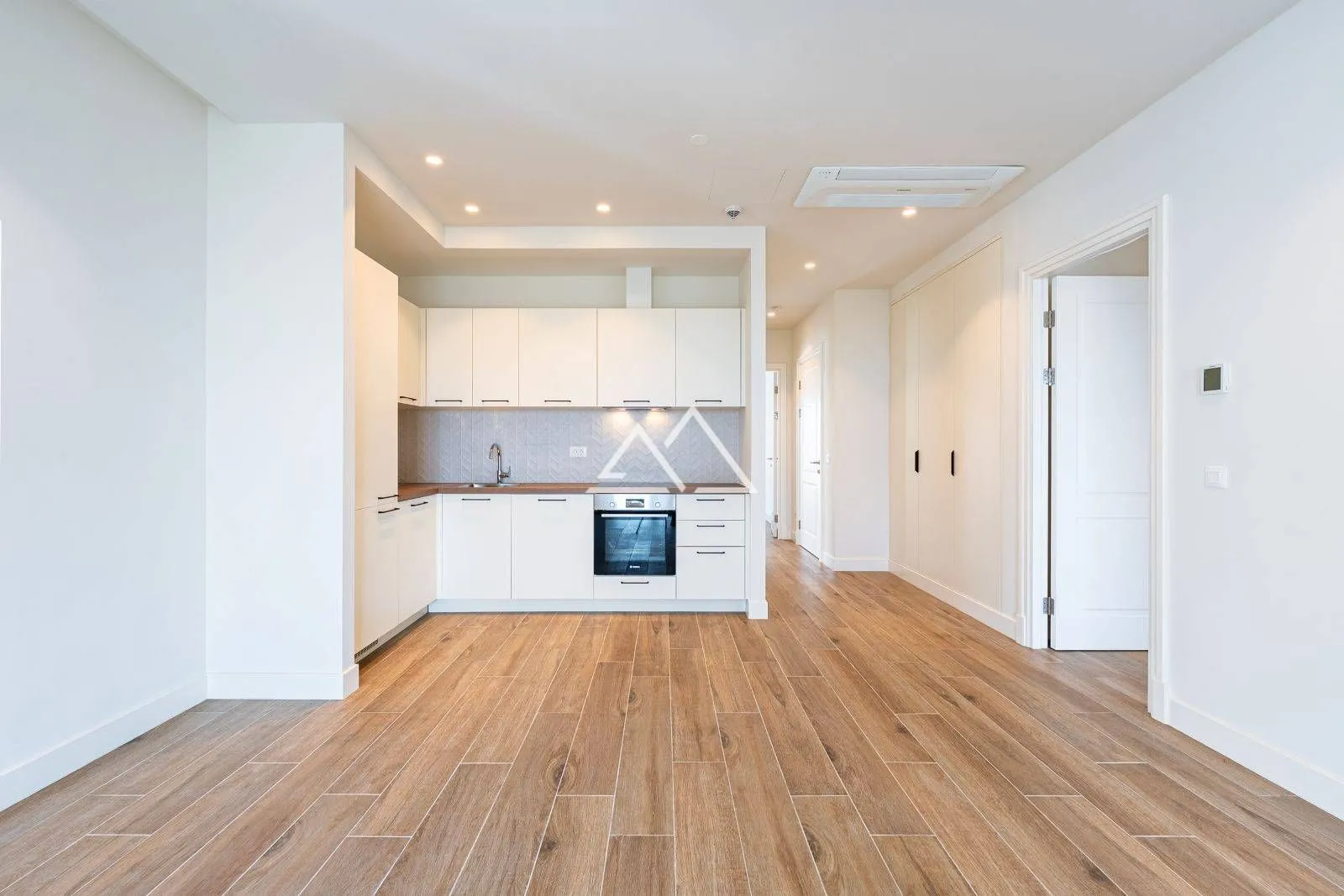 Prodaja, dvosoban stan, 94m², Luštica Bay, Tivat