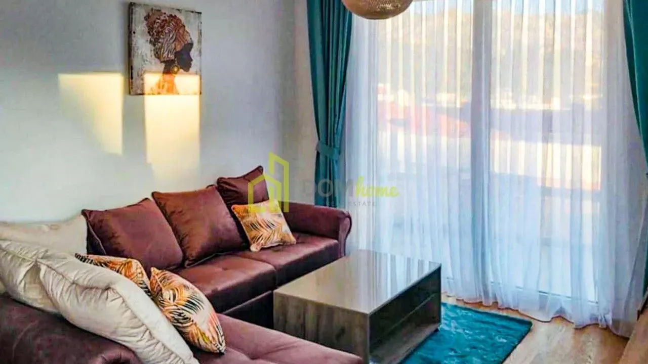 Izdavanje, dvosoban stan, 60m², Bečići, Budva