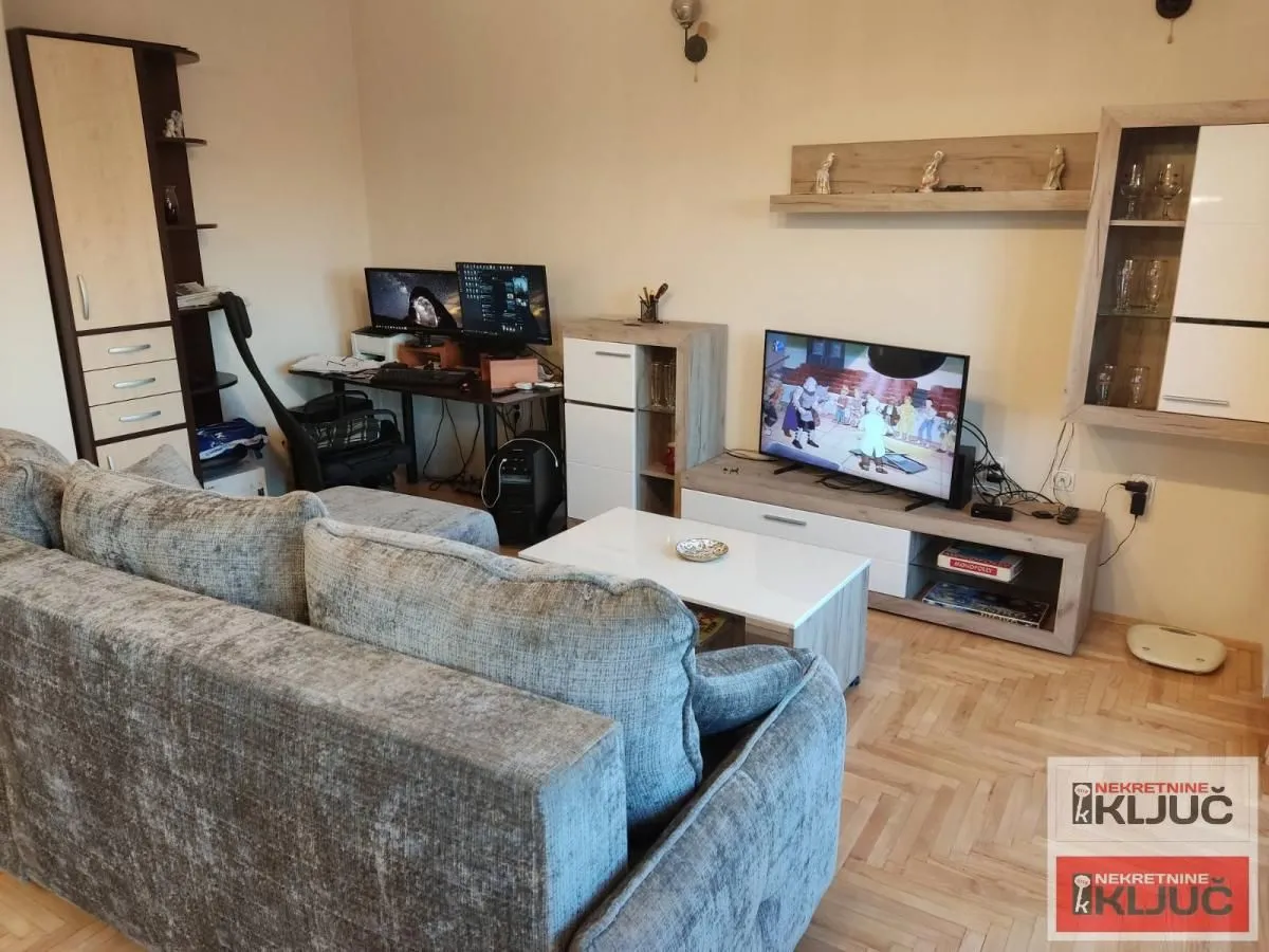 Prodaja, dvosoban stan, 54m², Bulevar Evrope, Novi Sad Sve Podlokacije