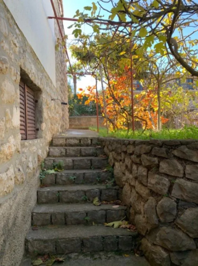 Prodaja, kuća, 180m², Dobre Vode, Bar