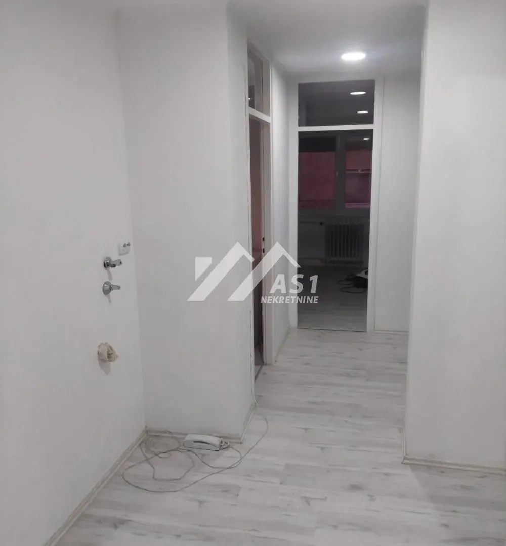 Izdavanje, trosoban stan, 78m², Liman 3, Novi Sad Sve Podlokacije
