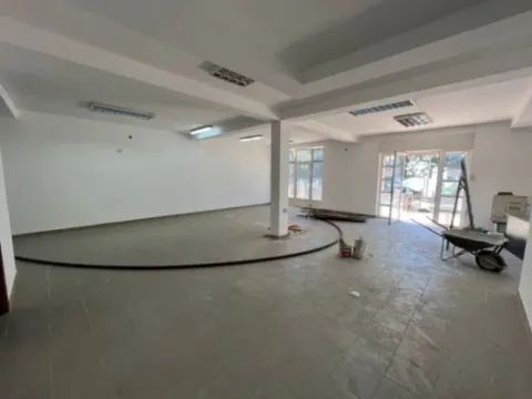Rent, office space, 180m², Šušanj, Bar - image 2