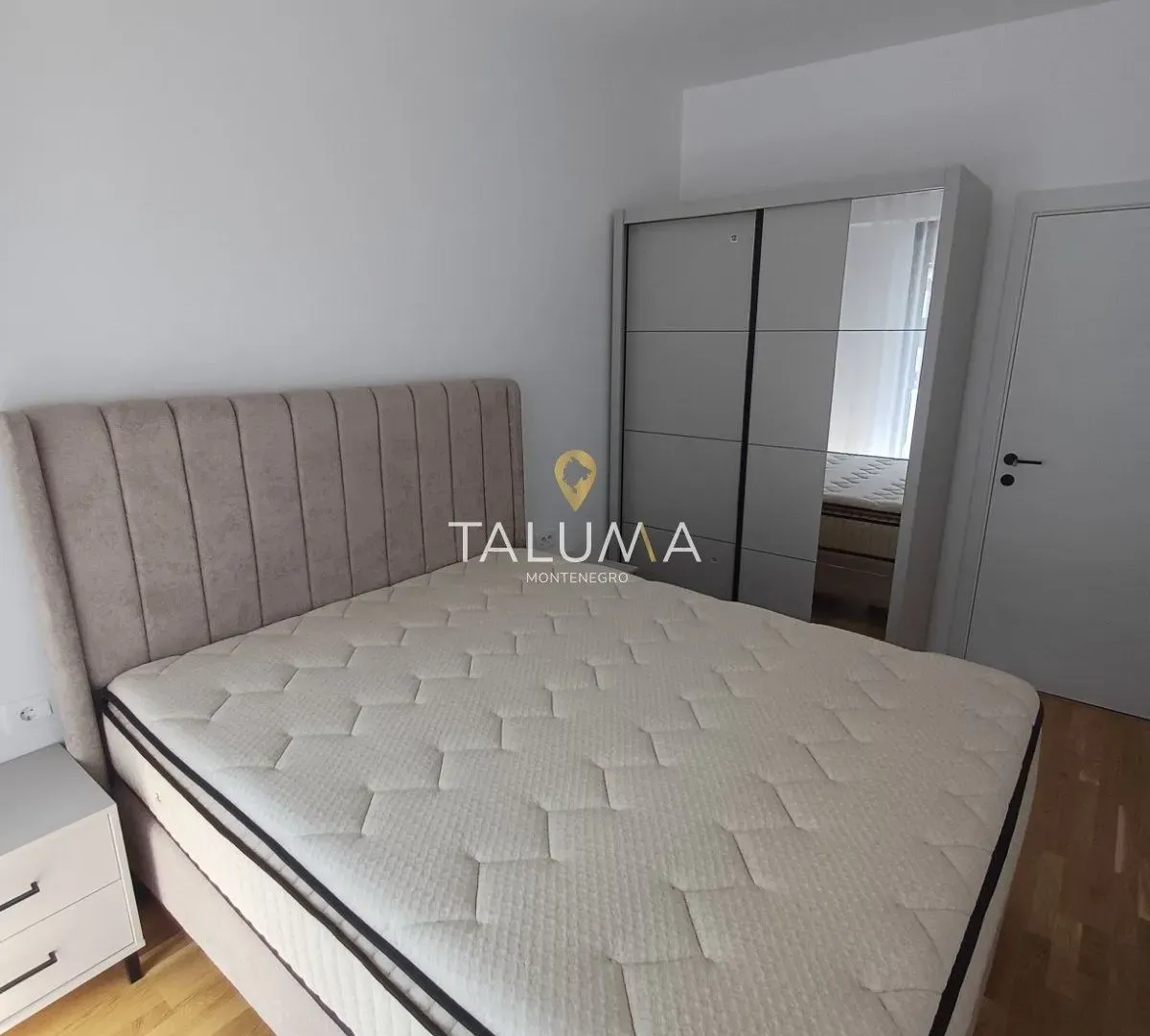 Izdavanje, jednosoban stan, 44m², Stari Aerodrom, Podgorica