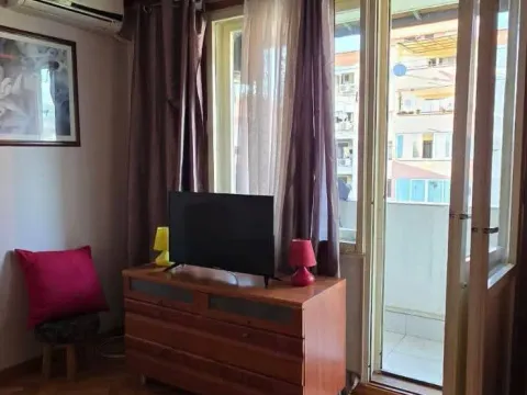 Prodaja, garsonjera, 30m², Gintaš, Podgorica - image 2