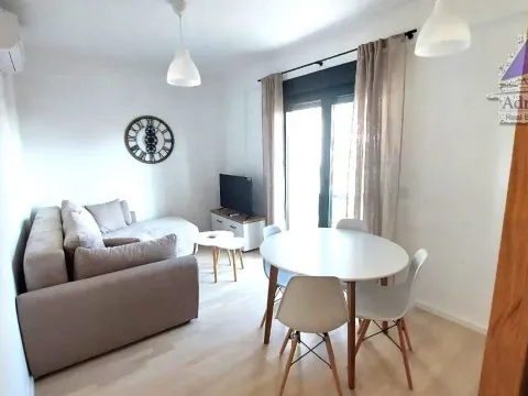 Rent, one bedroom apartment, 35m², Podkošljun, Budva - image 5
