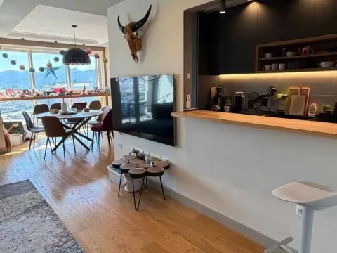 Prodaja, trosoban stan, 112m², Centar, Bar - image 5