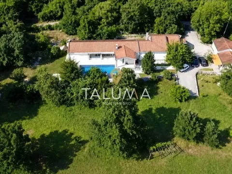 Kuća in Orja Luka