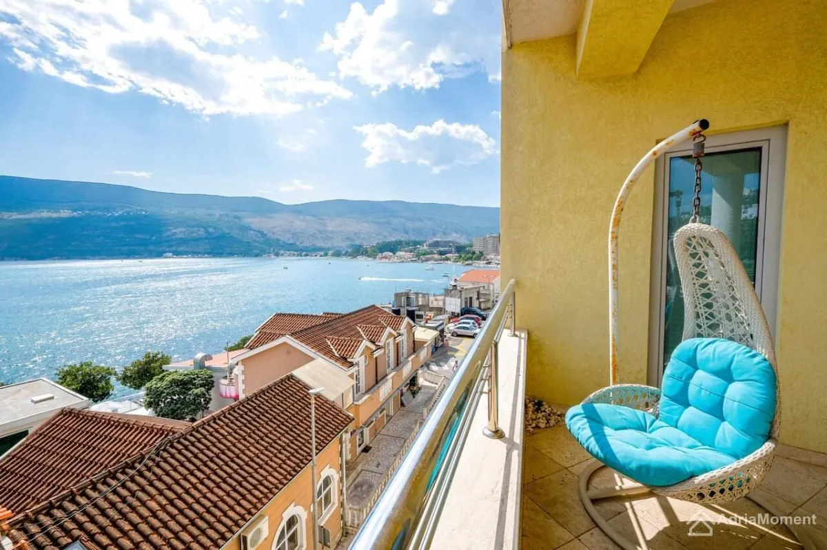 Prodaja, trosoban stan, 158m², Igalo, Herceg Novi