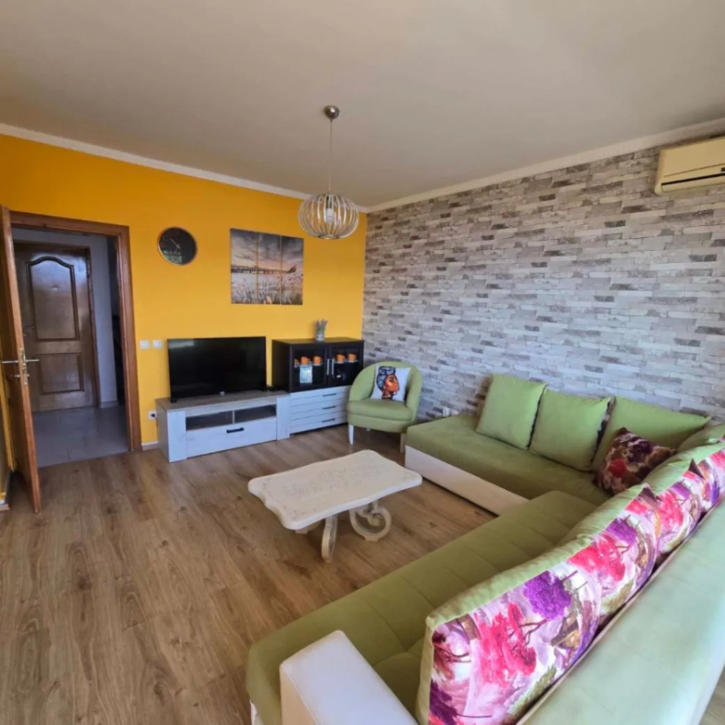 Rent, one bedroom apartment, 50m², Centar, Tivat