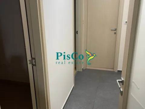 Izdavanje, trosoban stan, 100m², City Kvart, Podgorica - image 6