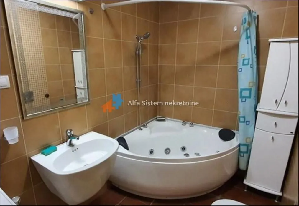 Rent, three bedroom apartment, 86m², Vračar Hram, Vračar Sve Podlokacije