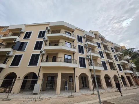 Prodaja, jednosoban stan, 55m², Budva, Crna Gora - image 15