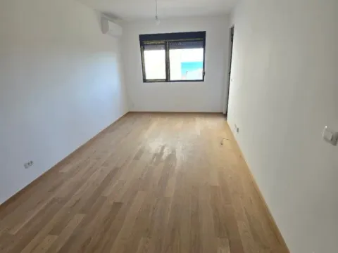 Prodaja, jednosoban stan, 43m², Bečići, Budva - image 2