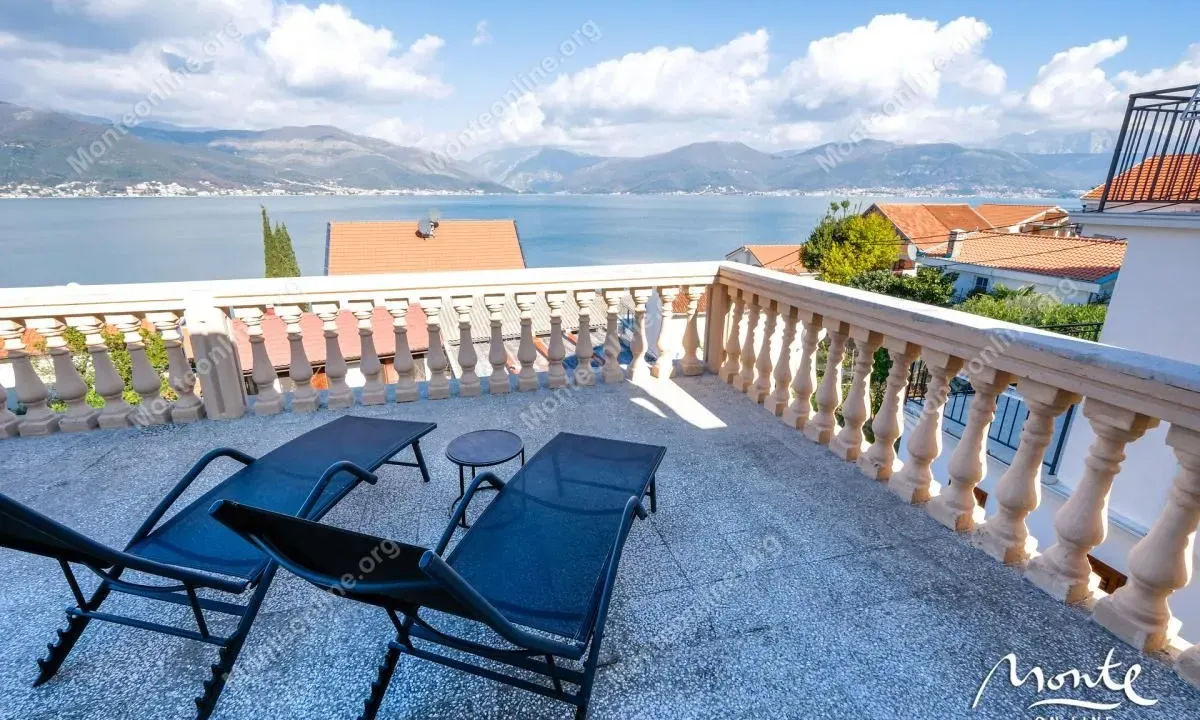 Sale, house, 210m², Krašići, Tivat