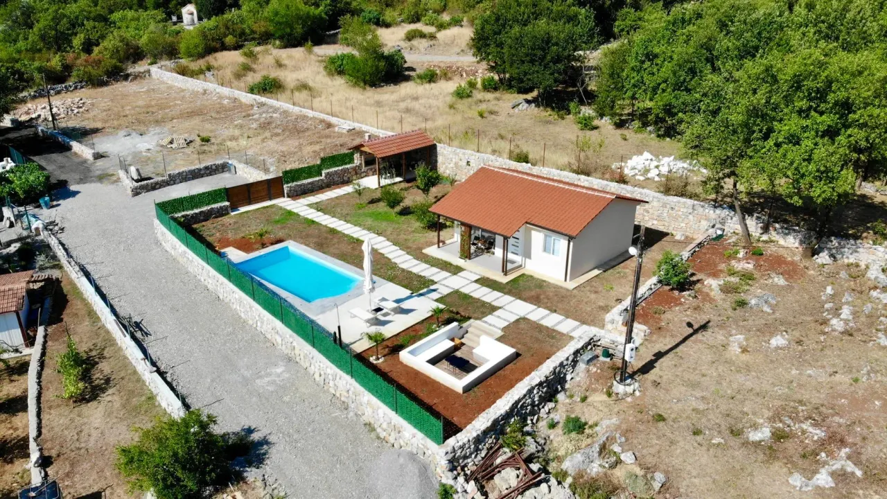Rent, house, 60m², Kokoti, Podgorica