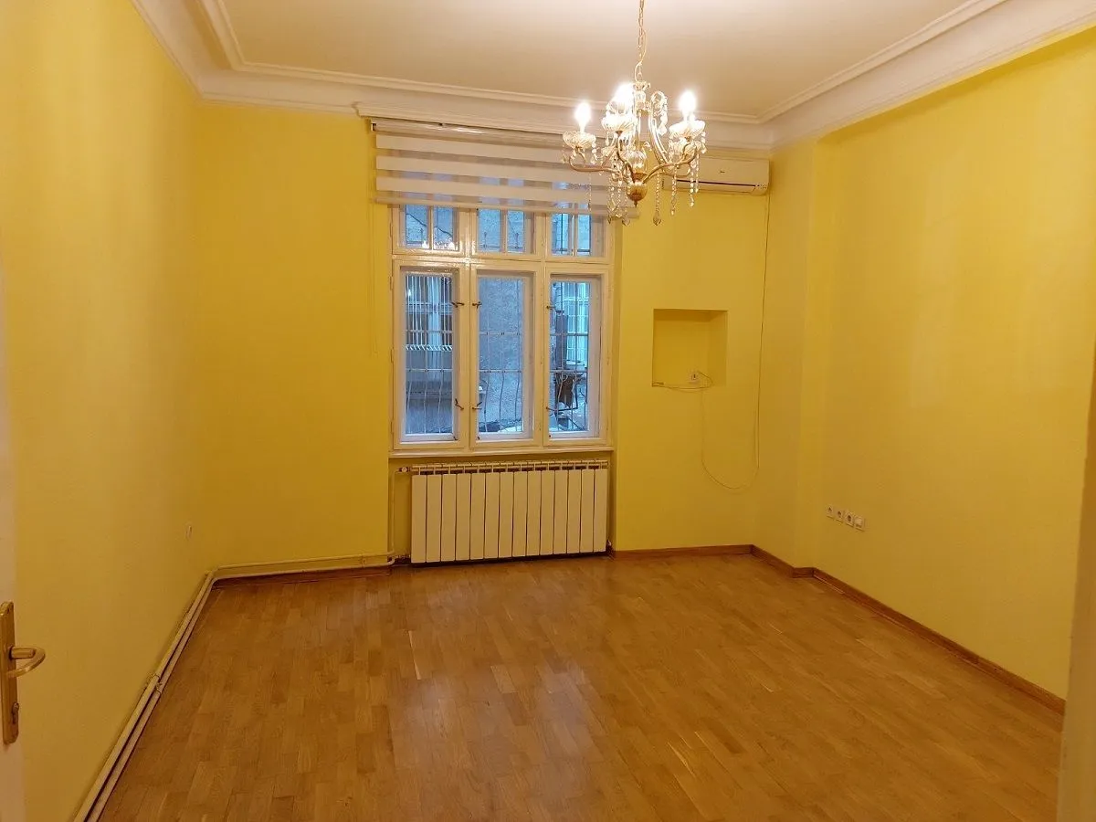 Rent, office space, 70m², Stari Grad, Beograd