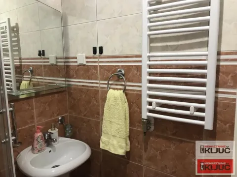Izdavanje, garsonjera, 24m², Adamovićevo Naselje, Novi Sad Sve Podlokacije - image 6