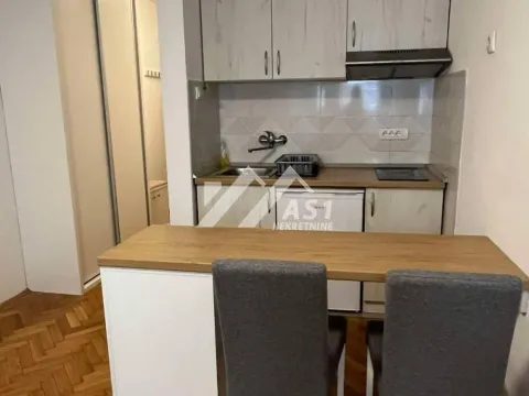 Izdavanje, stan, 24m², Bulevar Oslobodjenja, Novi Sad Sve Podlokacije - image 3