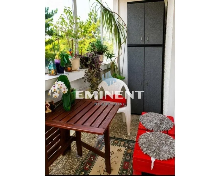 Rent, four bedroom apartment, 90m², Novi Beograd Blok 28, Novi Beograd Sve Podlokacije