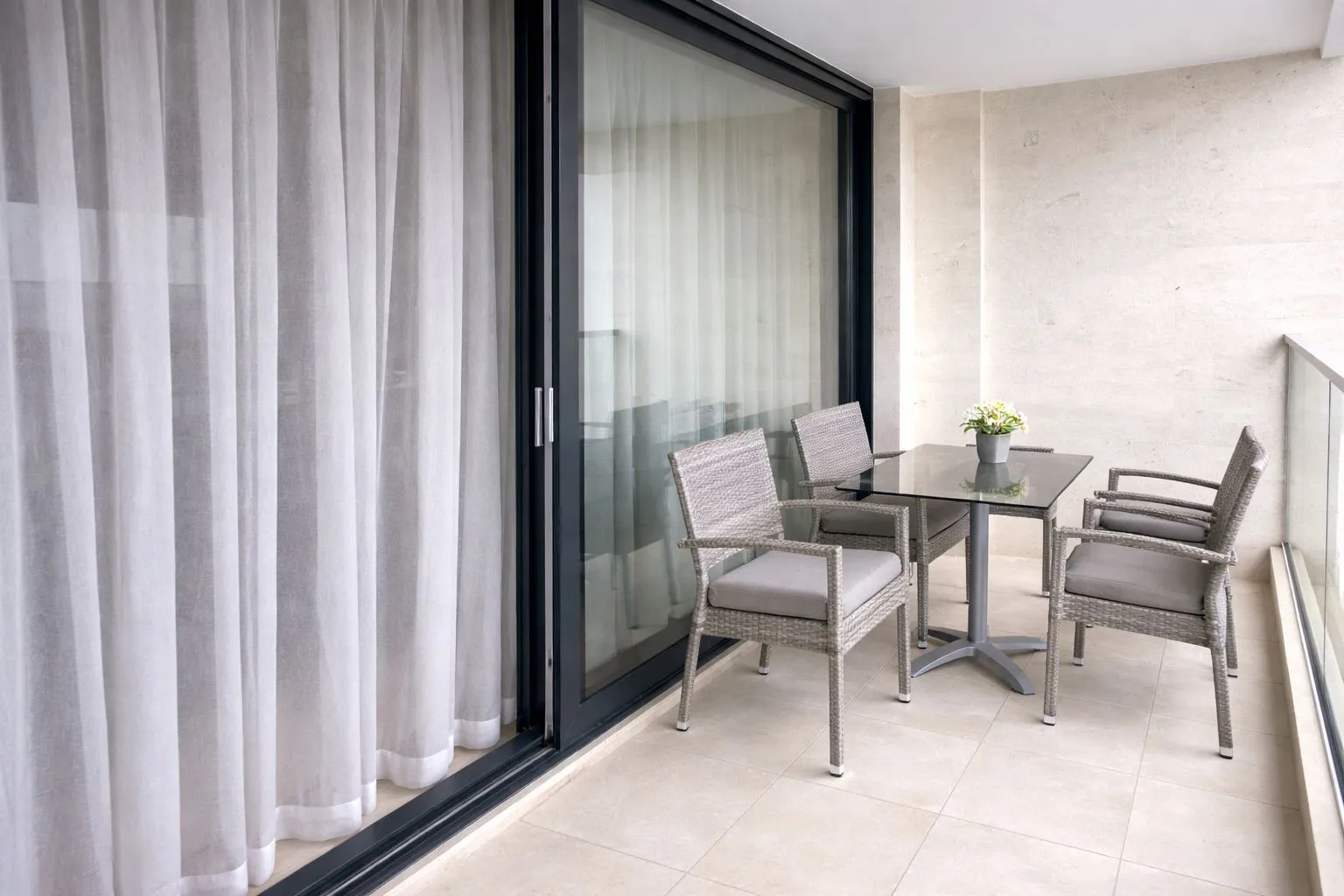 Prodaja, dvosoban stan, 79m², Rafailovići, Budva