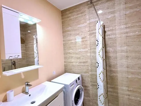 Sale, one bedroom apartment, 40m², Bečići, Budva - image 16