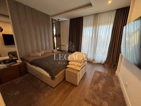 Izdavanje, trosoban stan, 88m², Savski Venac, Beograd - image 19