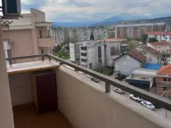 Izdavanje, dvosoban stan, 63m², Stari Aerodrom, Podgorica - image 2