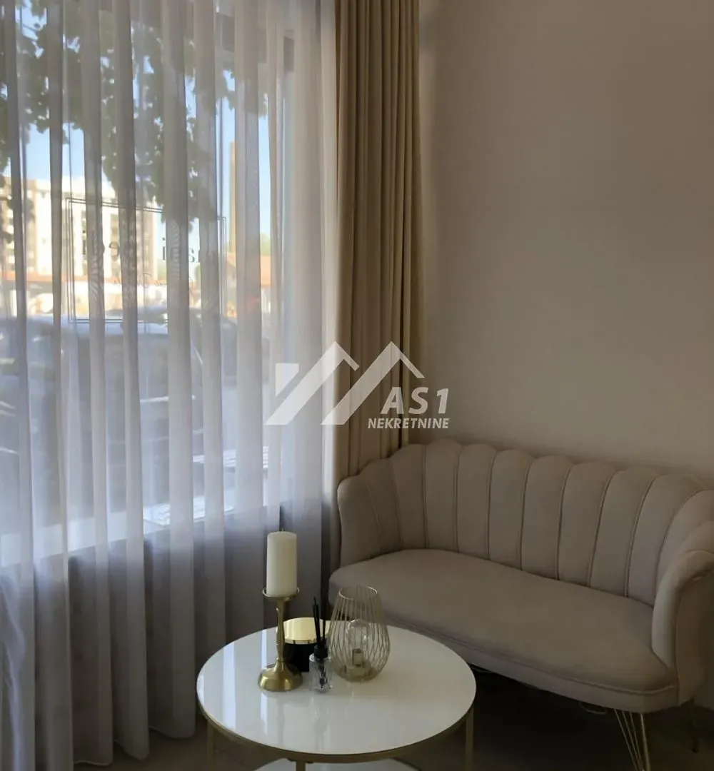 Rent, office space, 22m², Centar, Novi Sad