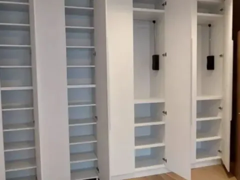 Izdavanje, četvorosoban stan, 140m², Stari Grad, Beograd - image 4