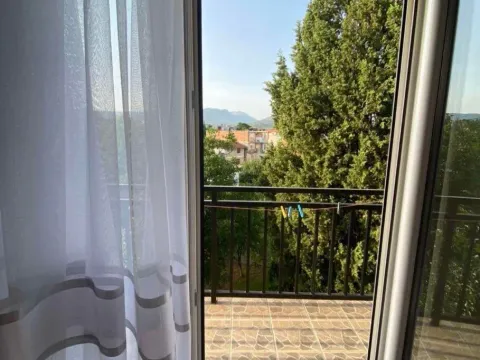 Izdavanje, dvosoban stan, 68m², Zagorič, Podgorica - image 5