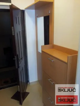 Izdavanje, jednosoban stan, 27m², Sajmište, Novi Sad - image 9