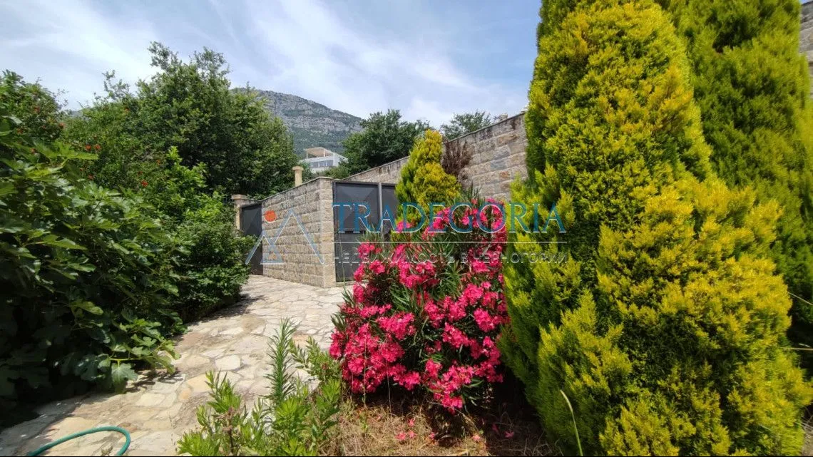 Prodaja, kuća, 400m², Bar, Crna Gora