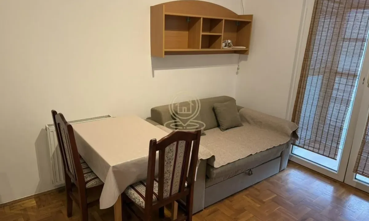 Izdavanje, dvosoban stan, 41m², Socijalno, Novi Sad Sve Podlokacije