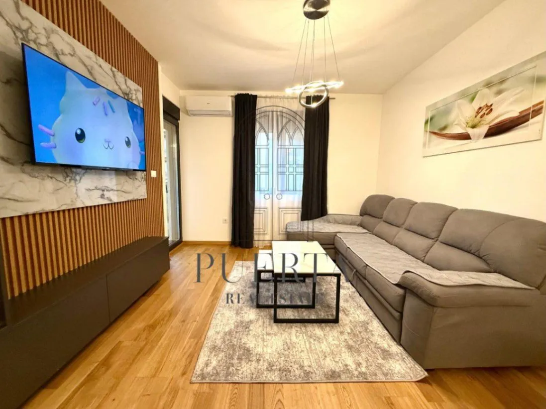 Izdavanje, jednosoban stan, 45m², City Kvart, Podgorica