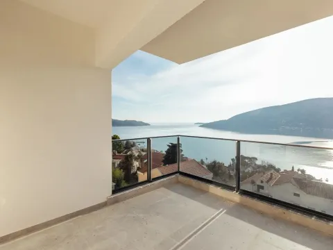 Sale, three bedroom apartment, 122m², Herceg Novi, Crna Gora - image 3