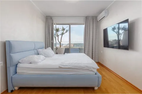 Sale, three bedroom apartment, 104m², Bečići, Budva - image 13