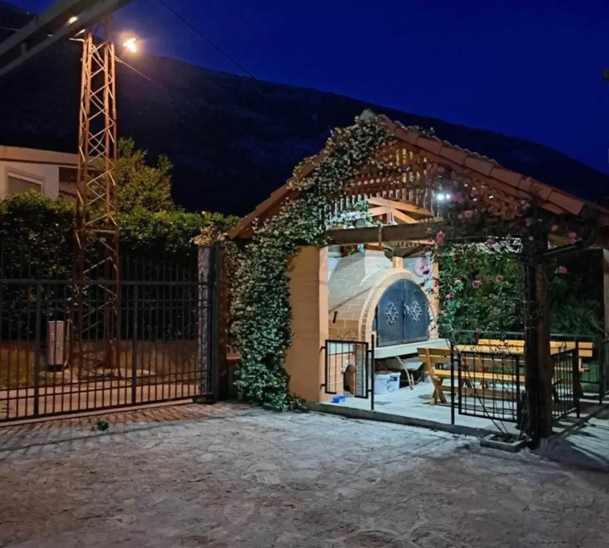 Sale, house, 610m², Sutomore, Bar