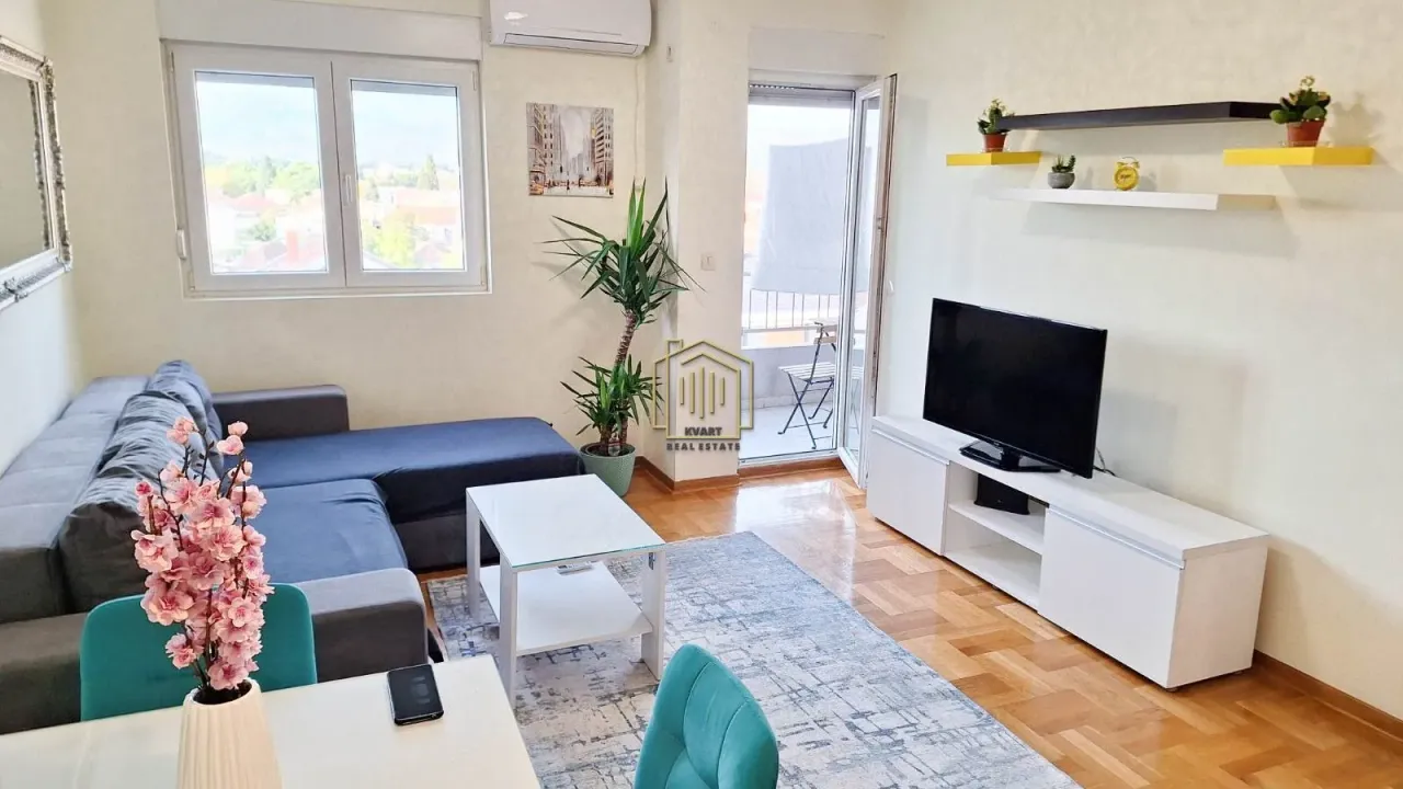 Izdavanje, jednosoban stan, 43m², Stari Aerodrom, Podgorica