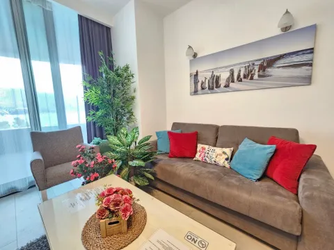 Rent, one bedroom apartment, 57m², Budva, Crna Gora - image 21