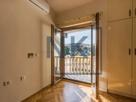 Izdavanje, kuća, 370m², Zabjelo, Podgorica - image 16