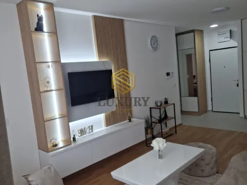 Izdavanje, jednosoban stan, 48m², Stari Aerodrom, Podgorica - image 9