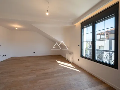 Sale, three bedroom apartment, 96m², Tivat, Crna Gora - image 9