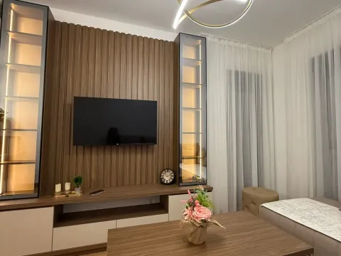 Izdavanje, dvosoban stan, 48m², City Kvart, Podgorica - image 4