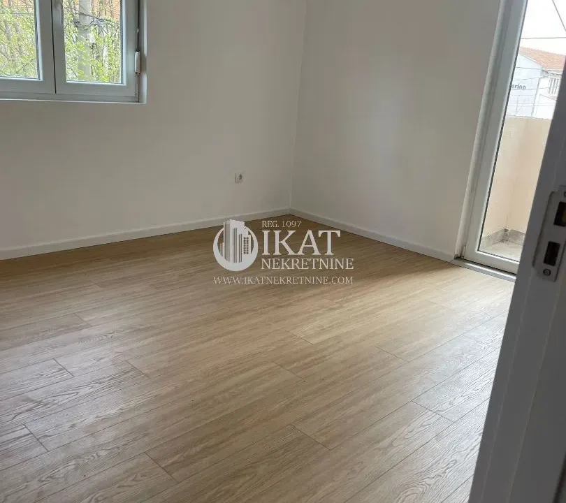 Prodaja, dvosoban stan, 57m², Borča 1, Borča Sve Podlokacije