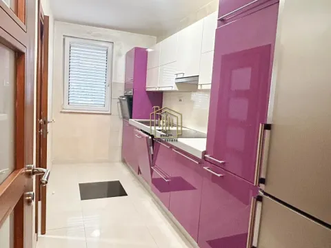 Rent, house, 220m², Konik, Podgorica - image 3