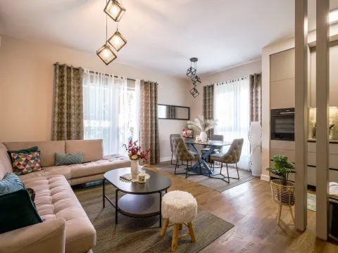 Sale, two bedroom apartment, 70m², Dumidran, Tivat - image 2