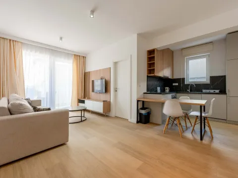 Sale, one bedroom apartment, 43m², Bečići, Budva - image 4