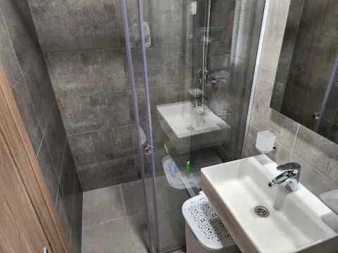 Izdavanje, dvosoban stan, 75m², Master Kvart, Podgorica - image 9