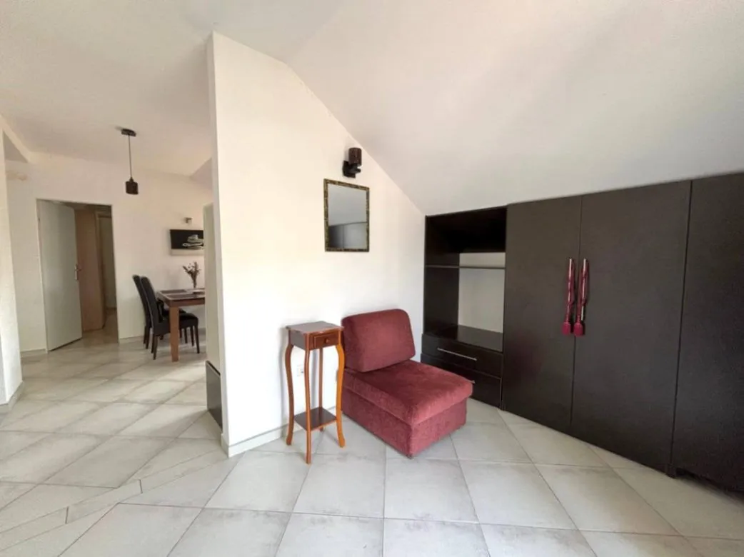 Sale, two bedroom apartment, 73m², Dobrota, Kotor