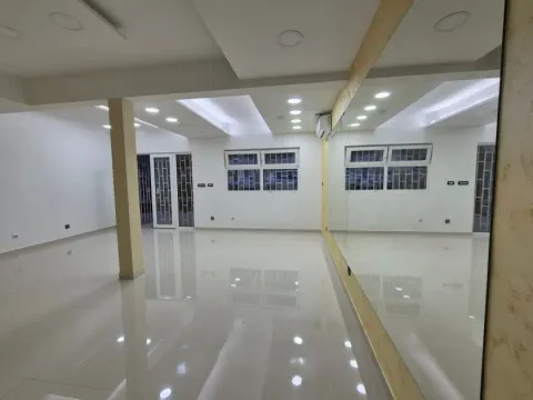 Rent, office space, 40m², Velji Vinogradi, Budva - image 1